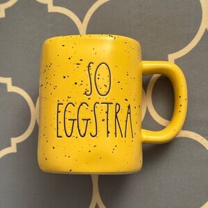 NEW RAE DUNN So Eggstra Easter Mug